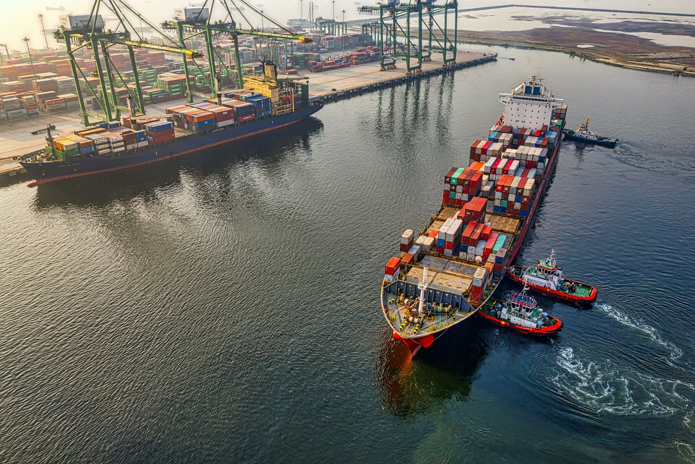 AI, Data, and Efficiency: The New Wave of Maritime Logistics